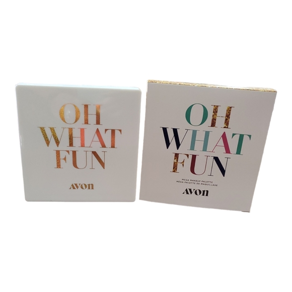 Avon Oh What Fun Makeup Mega Palette Eyes Lips Face Eye Shadow Gloss Blush - Picture 3 of 3
